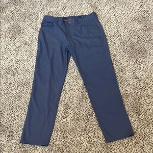 EUC Stitch golf Heston 5 pocket pants. 
Size 33 x 30